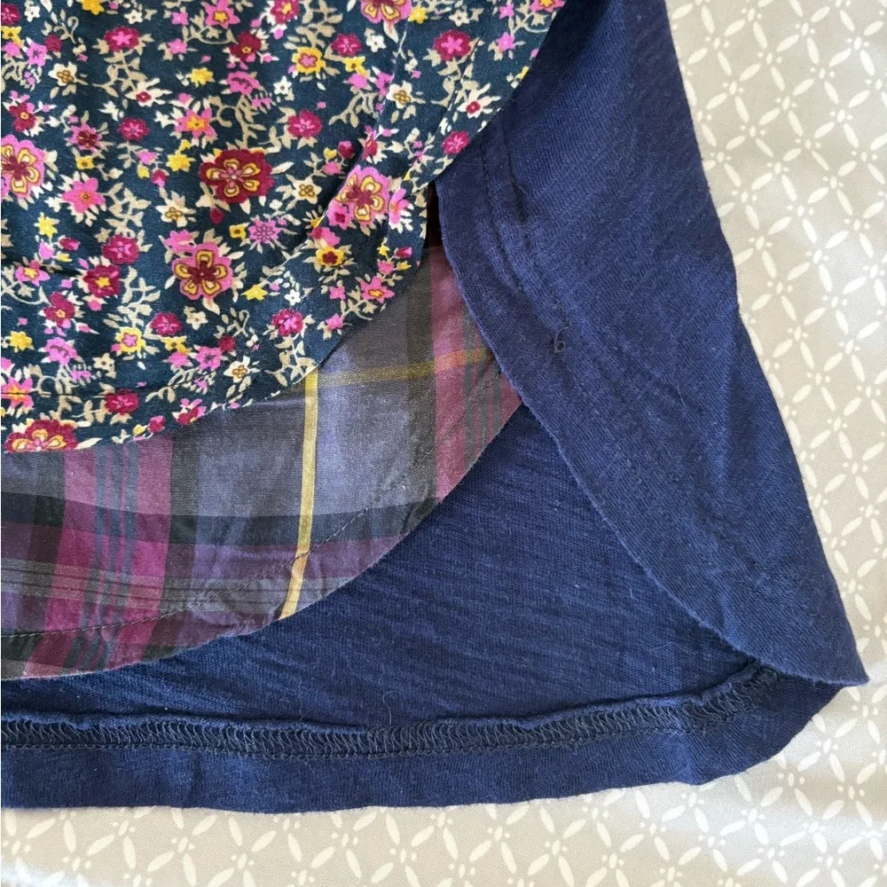 XS Anthropologie Postmark Navy Floral and Plaid Contrast Top